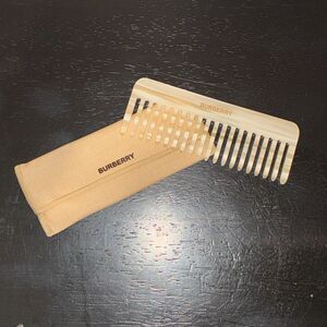 Burberry Pearl Hair Comb w/ Protective Case Elegant Luxury Accessory